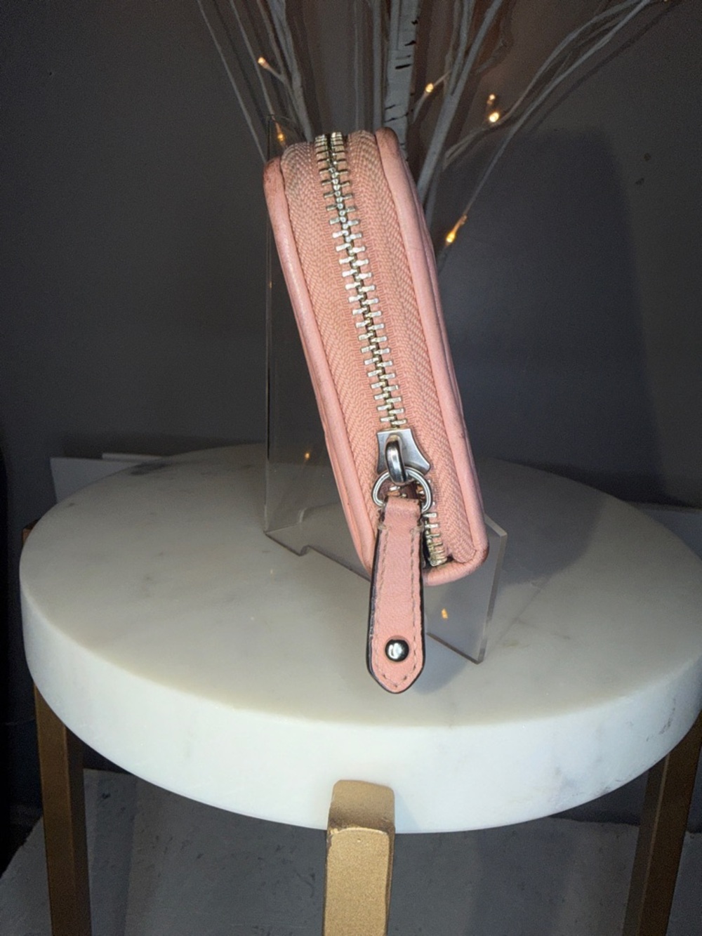 Coach GUC pink pleated leather zip around Wallet. Inside zip , 16 card slots - Picture 5 of 8